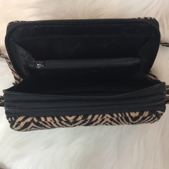Vera Bradley Organizer - Picture 6 of 9
